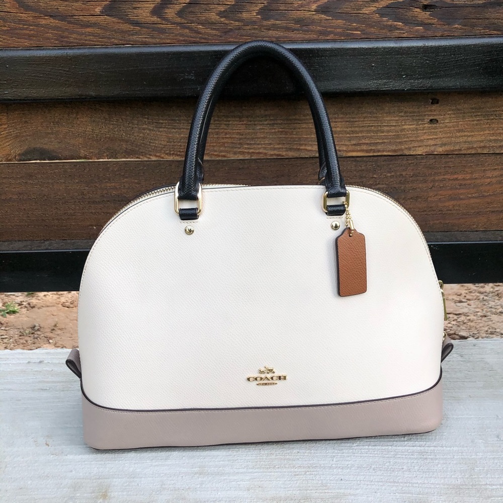 *SOLD* Coach Purse